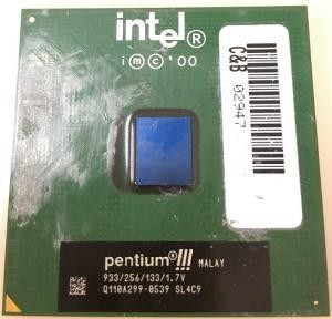 recursos/piezas/283/Procesadro INTEL Pentium III_small.jpg